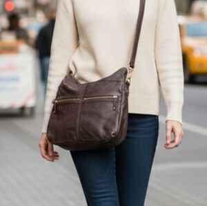 Elegant Banana Republic Dark Brown Leather Messenger Bag Quiet Luxury Minimalism